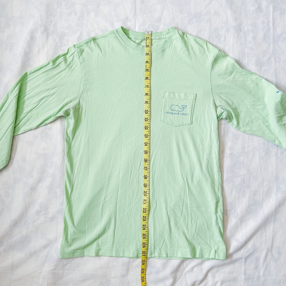 Vineyard Vines Whale Long Sleeve (Size: S) - Picture 8 of 13